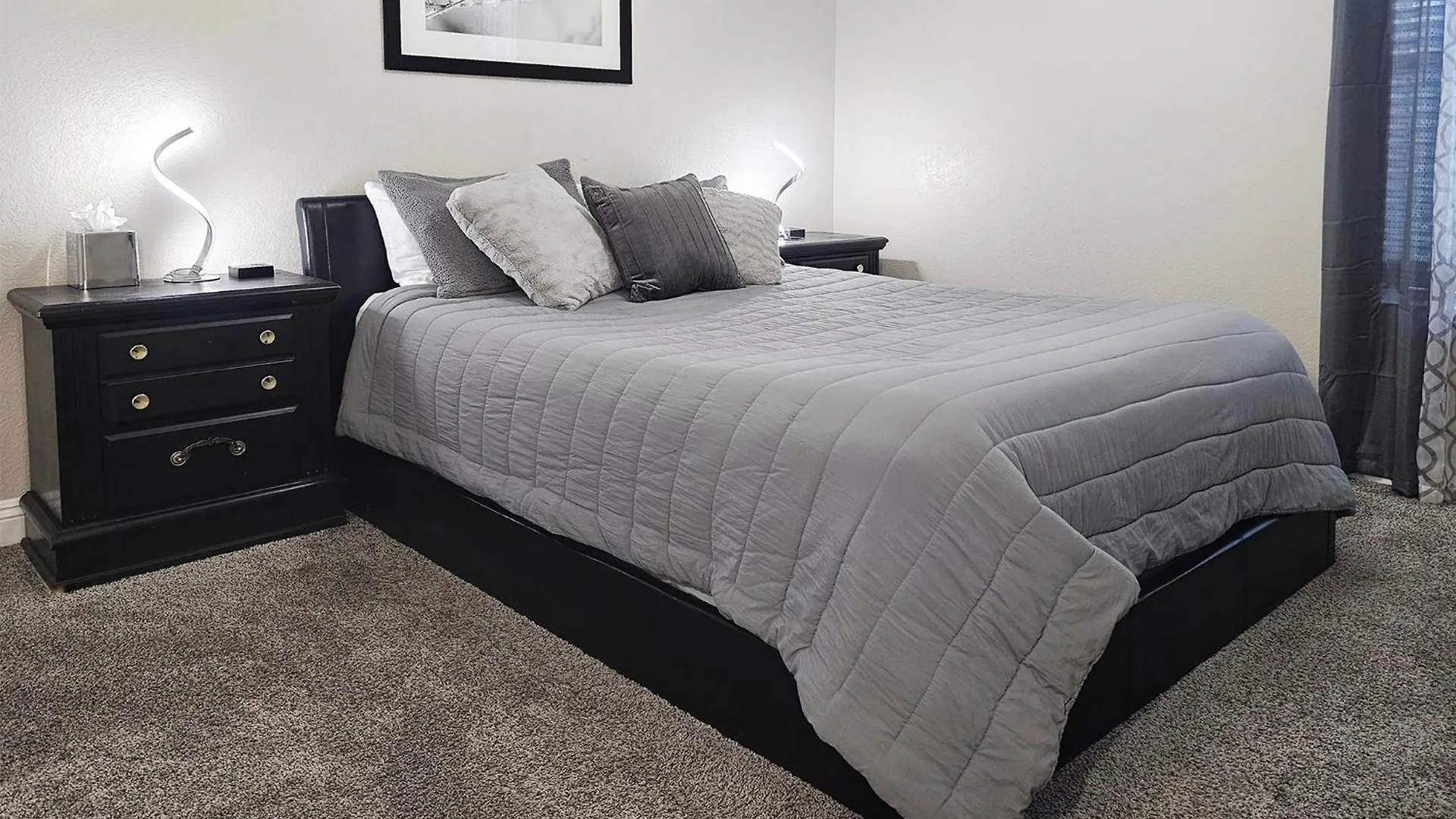 Upgraded & Stylish, Pool, Hot Tub, Walk To Strip! Apartment Las Vegas