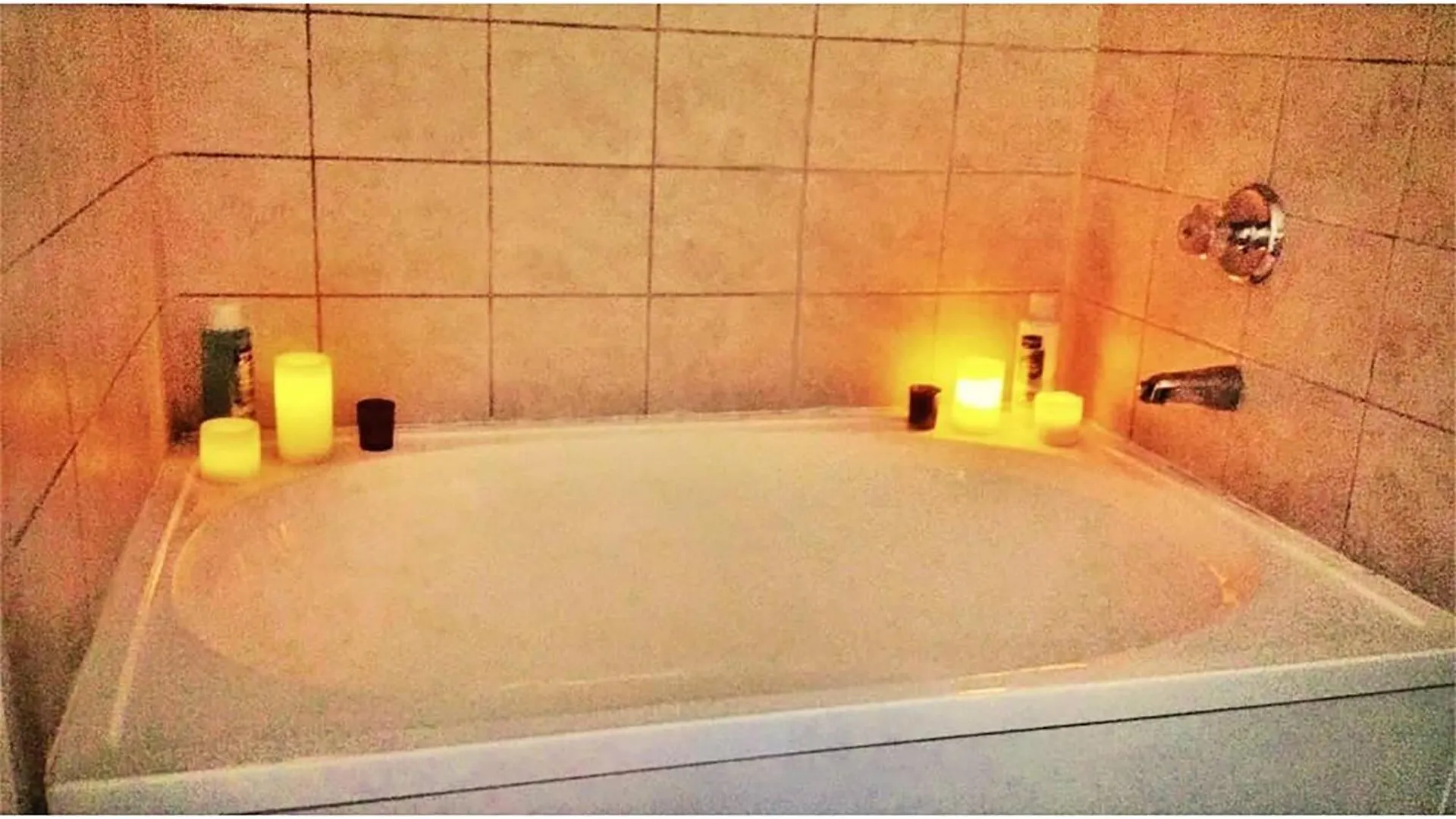Upgraded & Stylish, Pool, Hot Tub, Walk To Strip! Apartment Las Vegas United States